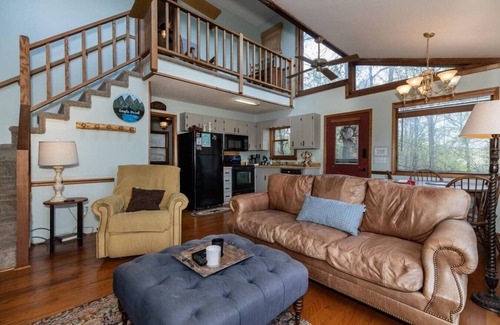 Deep Gap Cabin | Eagle Point*VIEWS*Fireplace*Sleeps4*Resort*HIke*