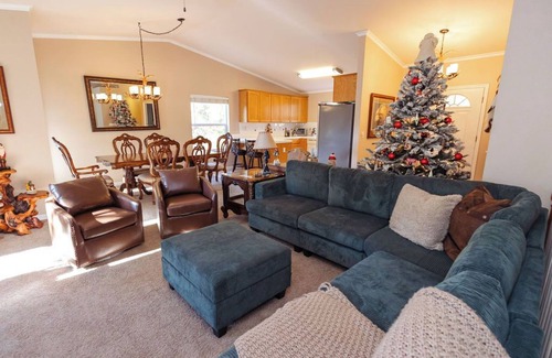 Shaver Lake Cabin | Eagle Retreat ~ Mountain Escape New With AC