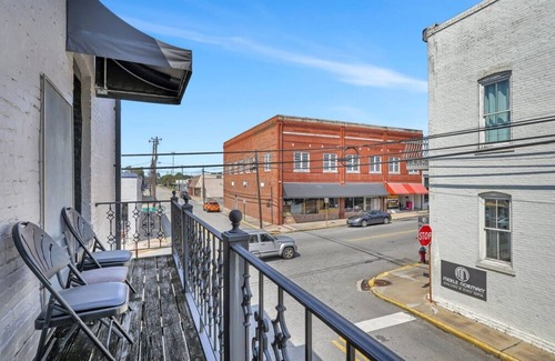 Statesboro Apartment | Eagle s Roost Retreat - Near GSU