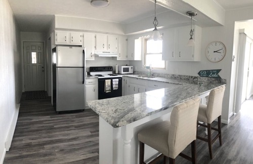 Silver Lake House | Eagle's View Indiana waterfront home on a premier fishing lake pontoon included!