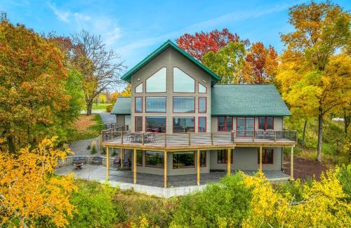 De Soto House | Eagles Landing- 5 bedroom 5 bath sleeps 15 Hot Tub