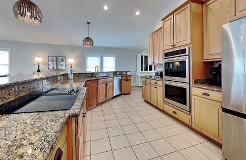 Surf City House | Eagles' Landing | Private Pool + Hot Tub, Views!