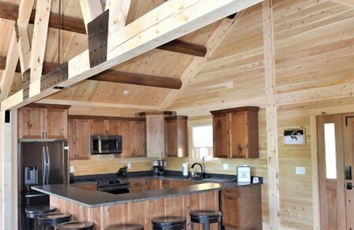 Pittsburg Cabin | Eagles Nest