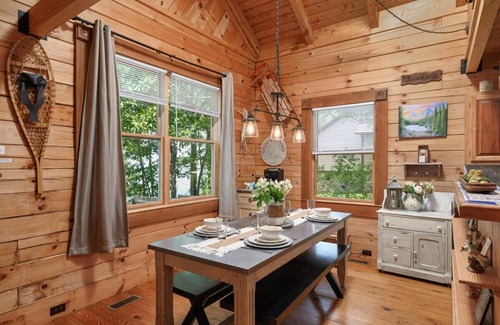Valley Head Cabin | Eagles Perch Stunning Views Hot Tub