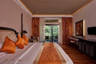 Tennekumbura Hotel | Earl's Regency Hotel