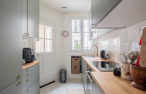 Auteuil Apartment | Earthy and Airy, by Veeve