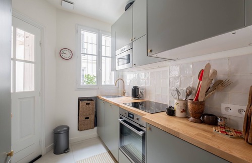 Auteuil Apartment | Earthy and Airy, by Veeve