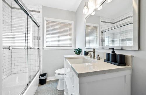 Candler-McAfee Villa | East Atlanta Retreat with 2 Homes Sleeps 16 and Pet Friendly