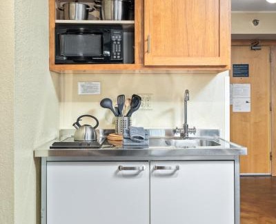 Grand Marais Apartment | East Bay Suites