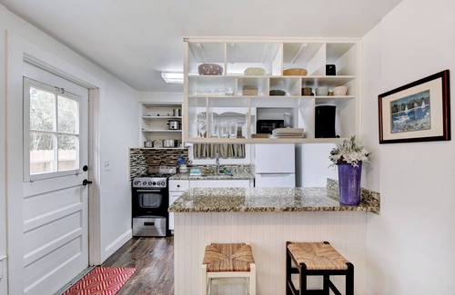 East Beach House | East Beach Bungalow Dog Friendly Best Deal on St. Simons