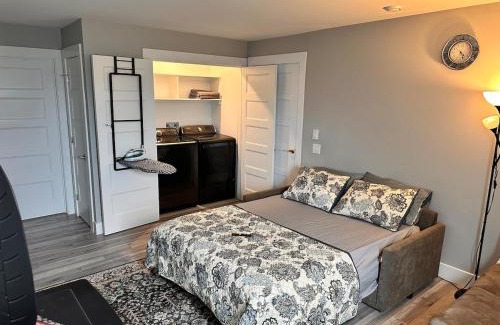 Halifax County House | East Coast Cozy by Wastis-Easy Hwy, City & Airport Access plus Free Parking