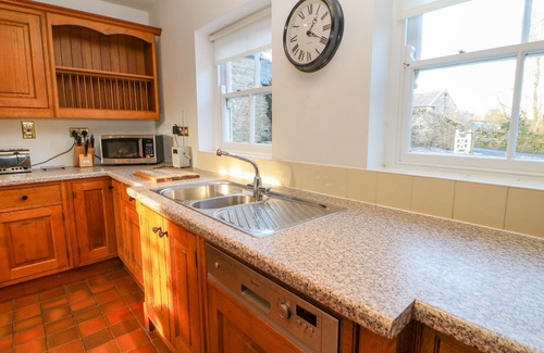 Humshaugh Cottage | EAST FARM HOUSE, pet friendly, character holiday cottage in Humshaugh