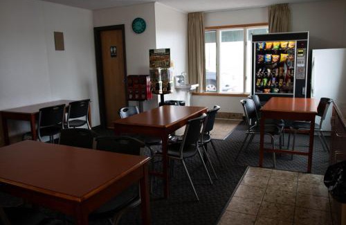 East Grand Forks Hotel | East Grand Inn