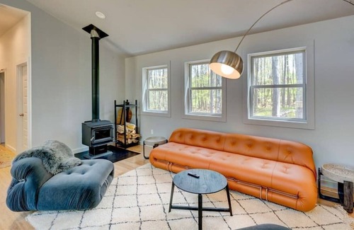 Youngsville Cabin | East Hill - Modern + Private near Livingston Manor