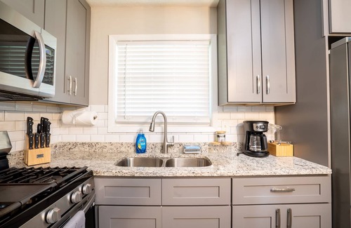 Candler-McAfee House | East Lake Hideaway - Insurance & Corporate Rental