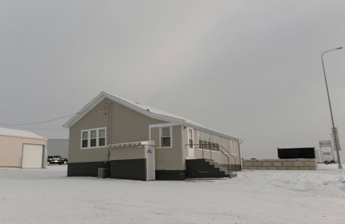 Mobridge House | East Lodge