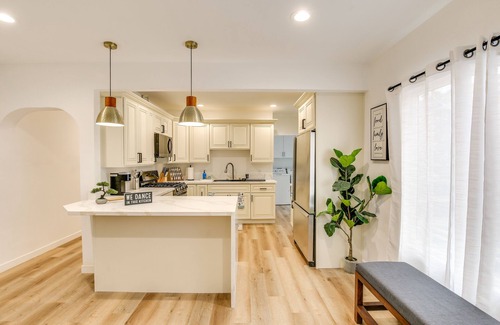 East Los Angeles Apartment | East Los Angeles Home - 7 Mi to Downtown!