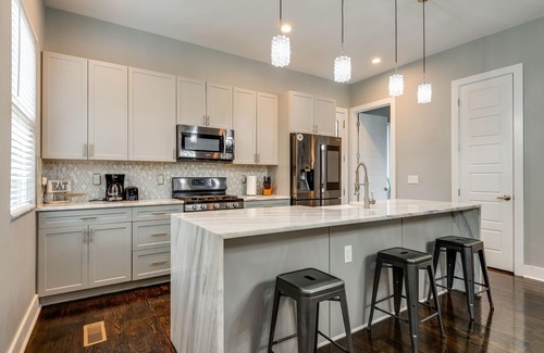 McFerrin Park House | East Nashville*Amazing PLACE* w/rooftop 😍 5 bedrooms