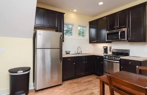 Eastwood Apartment | East Nashville Apartment Close to Everything