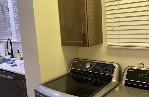 Forest Hills House | East of Pgh spacious house-2 brms+office-2ba-new kitchen-safe nbhd,off-st pkg
