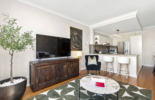 East Perth Apartment | East Perth Luxe Penthouse | Views & Style