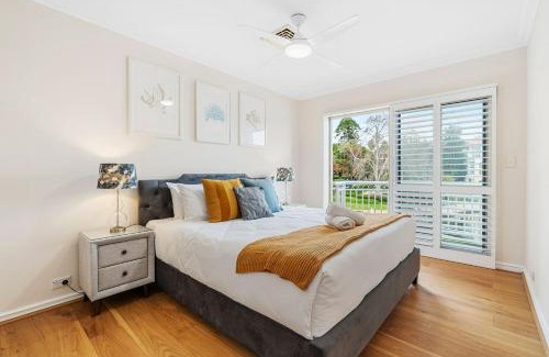 East Perth House | East Perth Luxury Waterfront Retreat