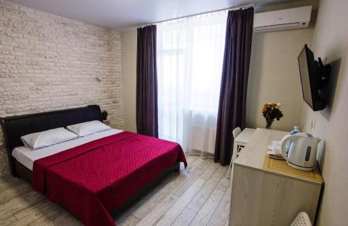 Pozniaky Apartment | East Residence White