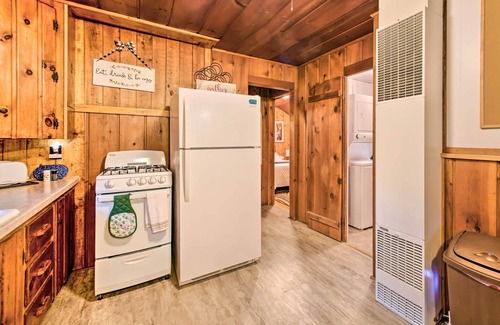 East Tawas Cabin | East Tawas Cabin w/Deck, Backyard & Fire Pit!