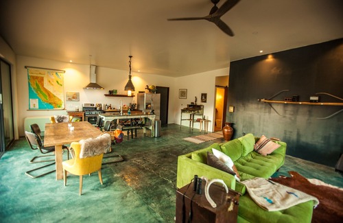 Lone Pine House | East Wind, unique house with majestic views