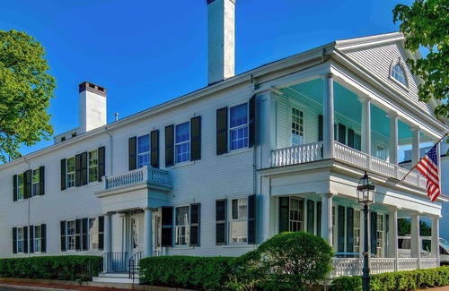 Edgartown House | East Wing of Captain Morse House Luxury Waterfront, Town & Beach, Pets - 5 stars
