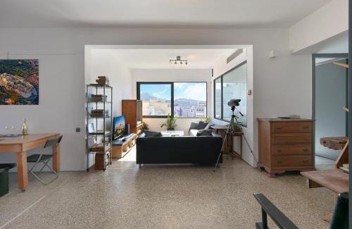 Psirri Apartment | Eastern Aromas loft in Psyri, Athens