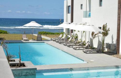 Poste Lafayette Apartment | Eastern Blue Beachfront Luxury Apartment