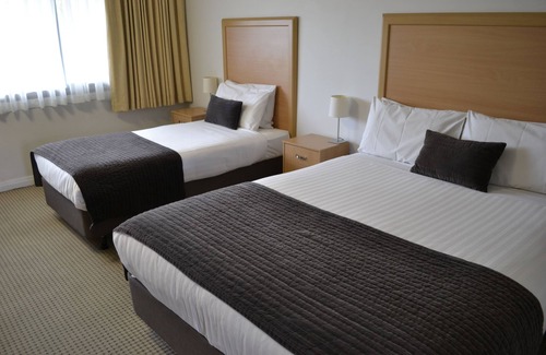 Geelong Hotel | Eastern Sands City Centre