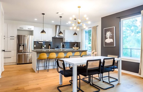 Govalle House | Eastside House Supreme—6 Min Drive to Downtown