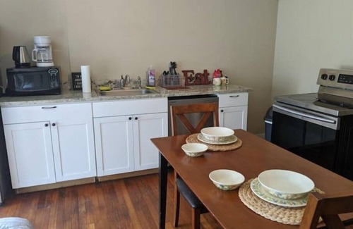 Hammond Apartment | Easy Breezy - #1
