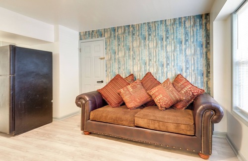 Norcross Apartment | Easy Highway Access: Low-Key Norcross Studio!
