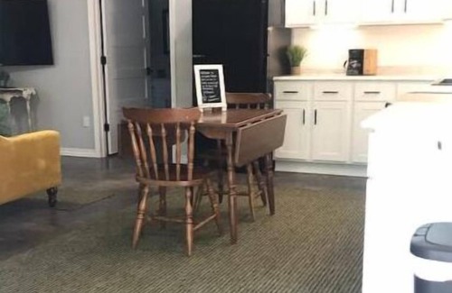 Van Buren Apartment | Easy Street Apartment