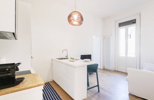 Zona Farini Apartment | Easylife-Bright apartment in the GaribaldiFS area