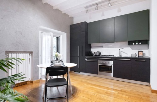 Magenta Apartment | Easylife - Relax and quiet apartment just a stone's throw from Castle