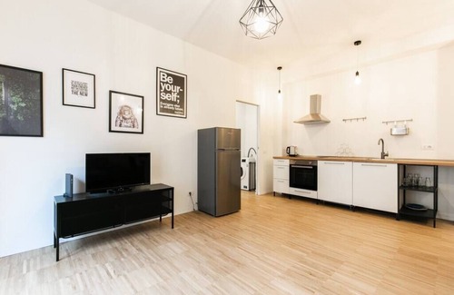 Turro Apartment | Easylife - Spacious and bright two-room apartment in the charming NoLo district