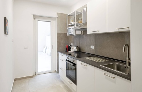 Quartiere XIII Aurelio Apartment | EasyStayRome | 10 Pax | 3 Baths | 1 Min from Metro