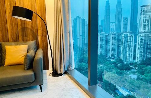 Golden Triangle Apartment | EatonResidences KLCC by MAH