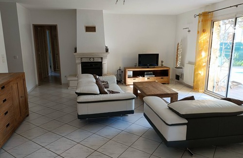 Auribeau-sur-Siagne Villa | Ebenerdige Villa mit Privatpool und Garten Nahe Grasse und Cannes