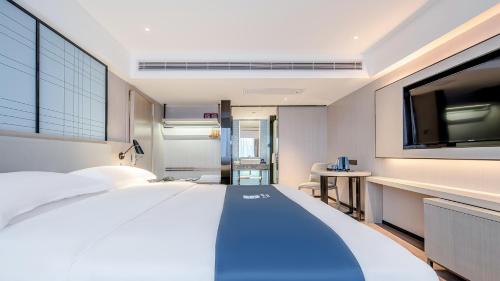 Hechi Hotel | Echarm Hotel Hechi Yizhou Municipal Center Plaza