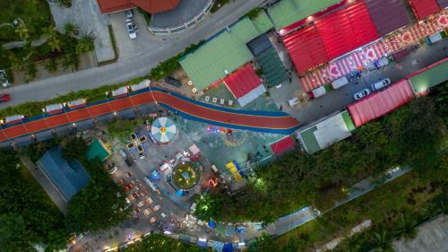 Sanya Hotel | Echarm Hotel Sanya Qiangu Scenario Zone HITS Duty Free City Shop