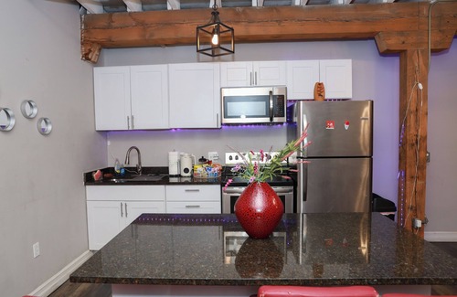 Detroit Apartment | Eclectic Industrial Loft in Detroit's Corktown + Free Parking
