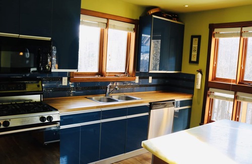 Rossland House | Eclectic Rossland House, Walk to town, Pet friendly