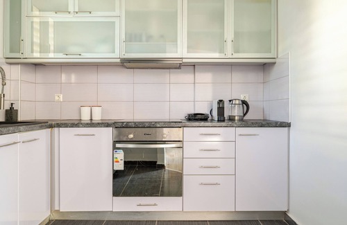 Vouliagmeni Apartment | Eclipse Vouliagmeni Center