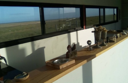 Rocha House | Eco Casa Conteiner , vista única al mar y al campo 360 grados,a metros del mar.
