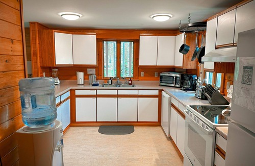Trenton Apartment | Eco-friendly butterfly haven, waterview, pets, near Acadia National Park